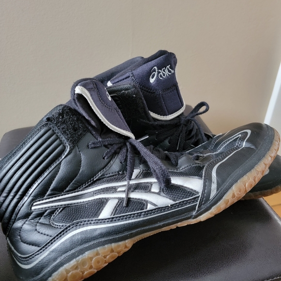 Asics unrestrained wrestling shoes - Picture 2 of 6